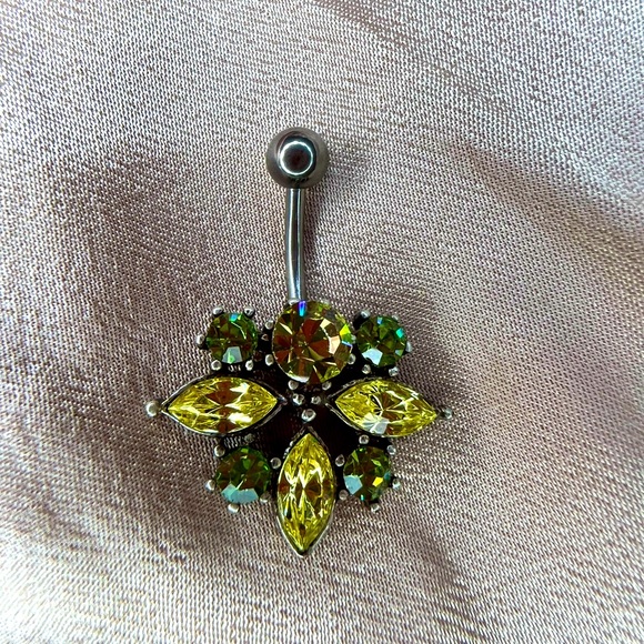 Belly button ring - Picture 2 of 2